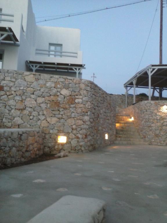 佐努萨岛Makares公寓式酒店 外观 照片